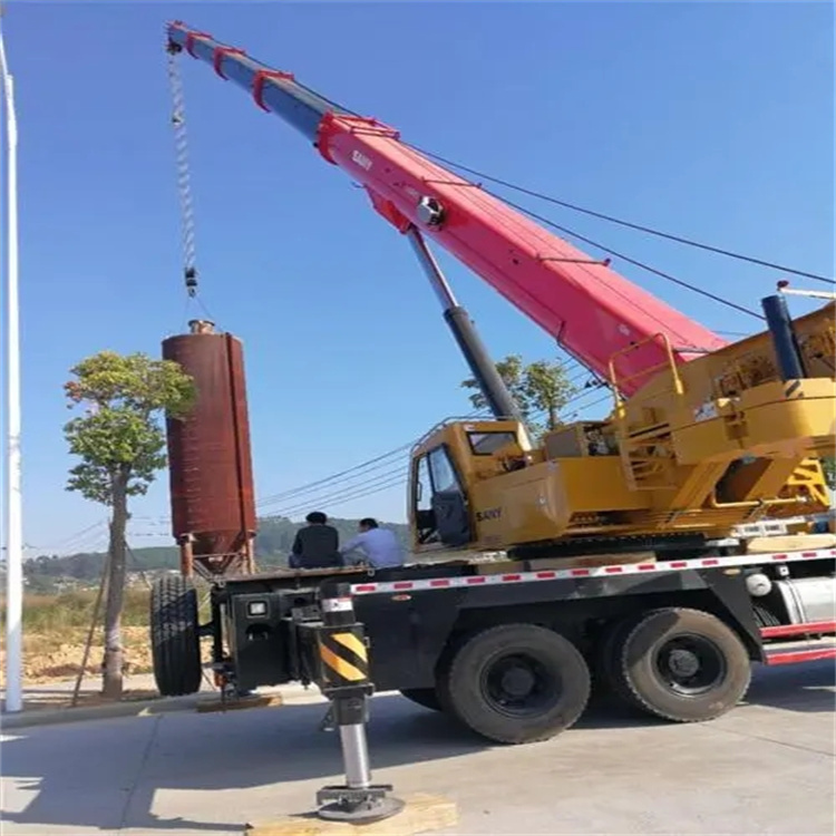 莆田涵江吊车租赁作业时的保养和维护