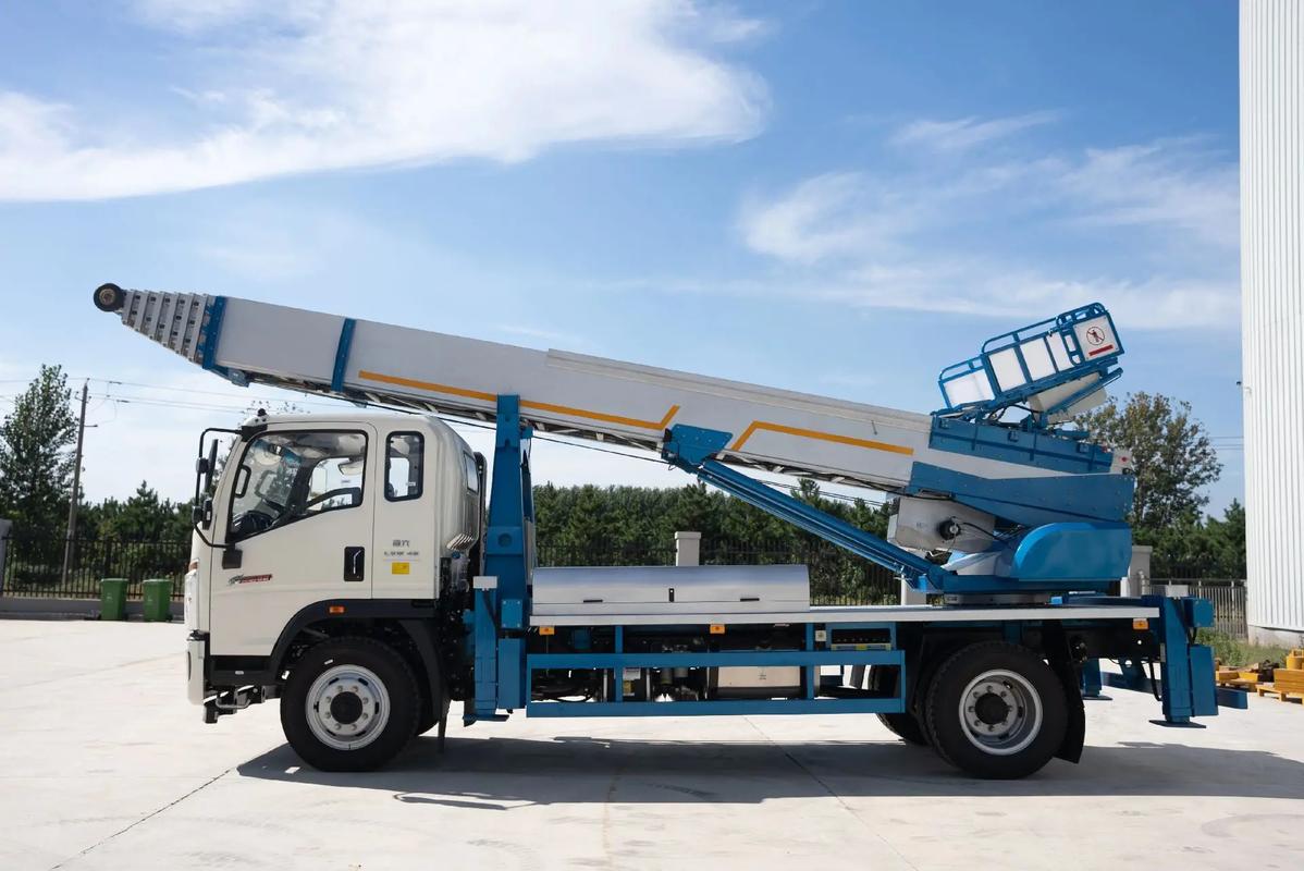 莆田涵江云梯上料车租赁费用