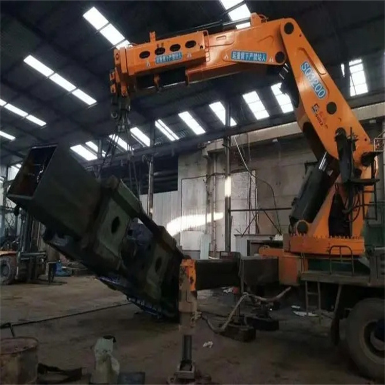 莆田涵江130吨折臂吊车出租吊机租赁附近电话